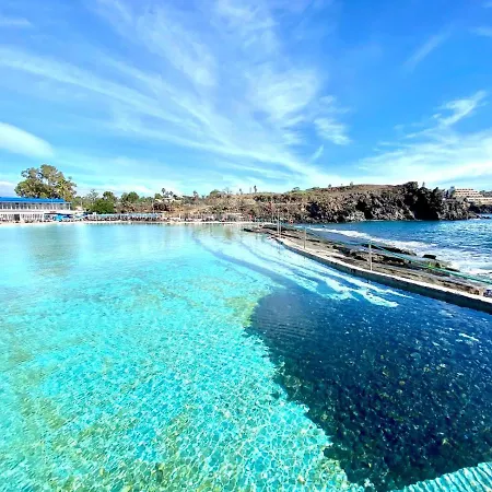 With Pool,wifi Near The Beach In