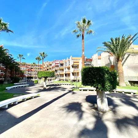 With Pool,wifi Near The Beach In Apartment